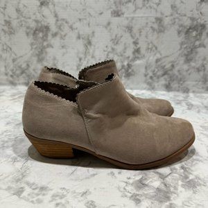 Torrid Faux Suede Taupe Ankle Booties Scalloped Edges Side Zip size 9.5W